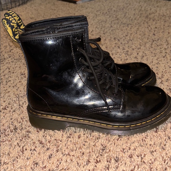 Dr. Martens- Big Kids size 3 - Picture 4 of 7